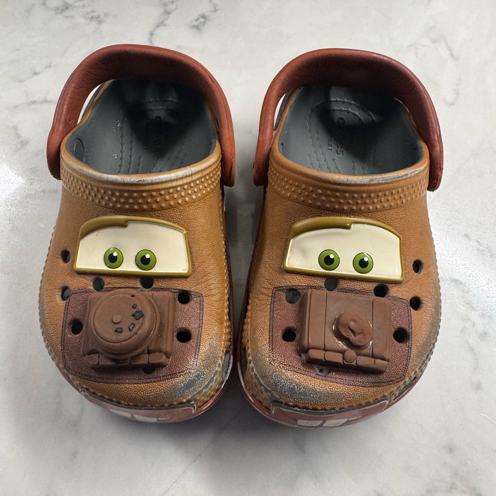 RARE Pixar Cars Tow Mater Crocs - Size 7C (Play Condition)
